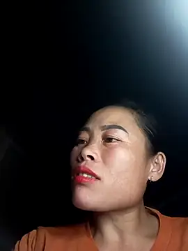 CoMay003 online show from 10-19-25, 03:04