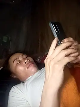 CoMay003 online show from 11-06-25, 05:22