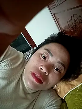 Snapshot of CoMay003 chatting on 01-31-26, 09:57 CoMay003 online show from 01-31-26, 09:57