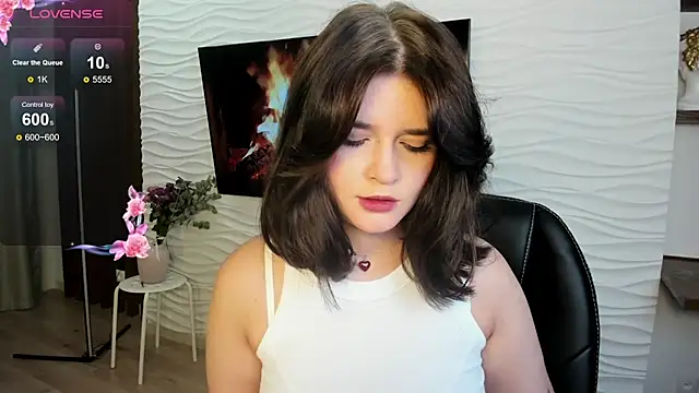 MoriGirl online show from 09-30-25, 01:17