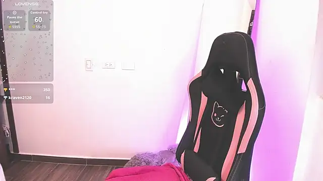 samiacooper25 online show from 09-13-25, 11:49