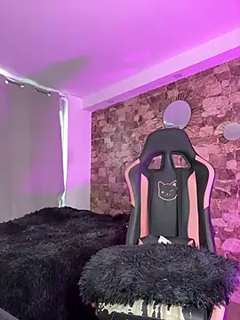 samiacooper25 online show from 04-05-26, 11:50