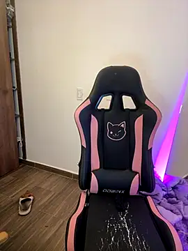 samiacooper25 online show from 09-21-25, 08:36