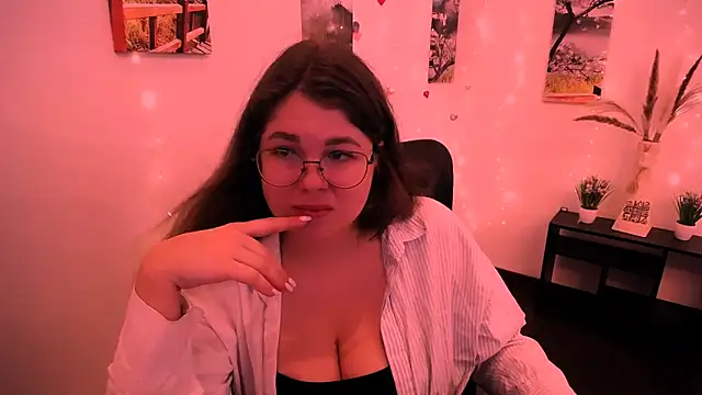 Snapshot of _Lovely_Mary chatting on 09-14-25, 07:42  Lovely Mary online show from 09-14-25, 07:42