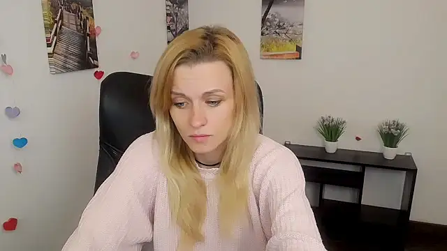 PeppyMia online show from 10-12-25, 07:10