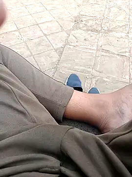 Snapshot of VadodaraBBC chatting on 11-22-25, 10:36 VadodaraBBC online show from 11-22-25, 10:36