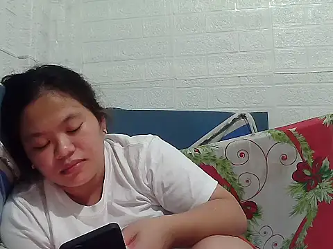 Snapshot of cris_sweety chatting on 10-17-25, 07:22 cris sweety online show from 10-17-25, 07:22