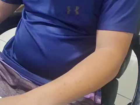 Snapshot of Carloskasado chatting on 03-15-26, 12:06 Carloskasado online show from 03-15-26, 12:06