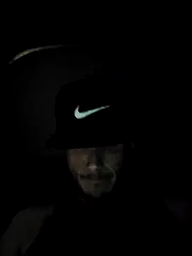 Snapshot of Romance32 chatting on 11-18-25, 04:05 Romance32 online show from 11-18-25, 04:05