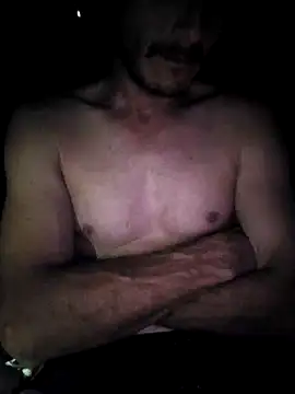 Snapshot of Romance32 chatting on 12-17-25, 03:11 Romance32 online show from 12-17-25, 03:11