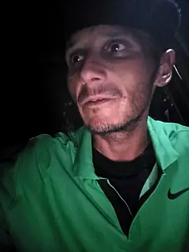 Snapshot of Romance32 chatting on 11-22-25, 11:25 Romance32 online show from 11-22-25, 11:25