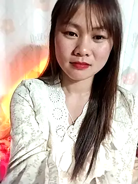 Snapshot of Sisi_dy01 chatting on 05-07-26, 02:42 Sisi dy01 online show from 05-07-26, 02:42