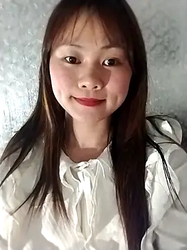 Snapshot of Sisi_dy01 chatting on 04-22-26, 12:23 Sisi dy01 online show from 04-22-26, 12:23