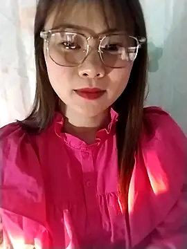 Snapshot of Sisi_dy01 chatting on 04-27-26, 01:42 Sisi dy01 online show from 04-27-26, 01:42