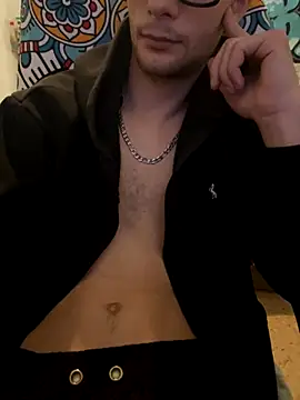 Snapshot of purplecristian chatting on 09-24-25, 12:44 purplecristian online show from 09-24-25, 12:44