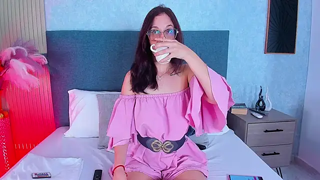 Laura Ivy online show from 03-11-26, 01:05