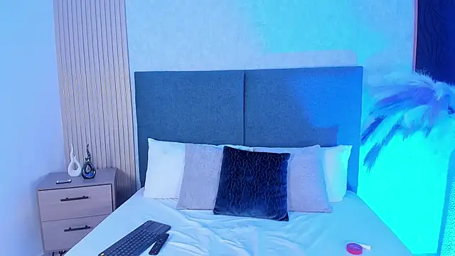 Laura Ivy online show from 02-09-26, 01:31