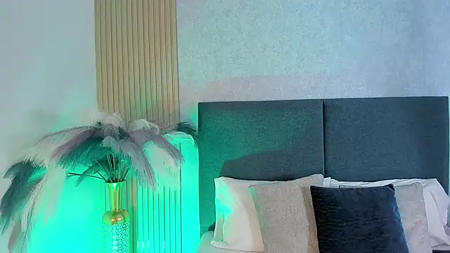 Laura Ivy online show from 02-21-26, 12:29