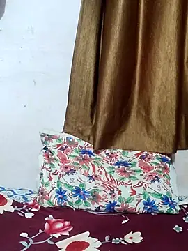 Snapshot of spicysuhana chatting on 06-11-26, 10:45 spicysuhana online show from 06-11-26, 10:45
