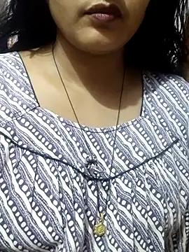 Snapshot of spicysuhana chatting on 06-19-26, 06:52 spicysuhana online show from 06-19-26, 06:52