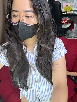 Snapshot of Voyerra_g chatting on 03-01-26, 01:16 Voyerra g online show from 03-01-26, 01:16