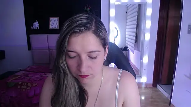 Agatha bellucci  online show from 01-13-26, 01:37