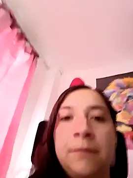 Agatha bellucci  online show from 11-30-25, 09:26