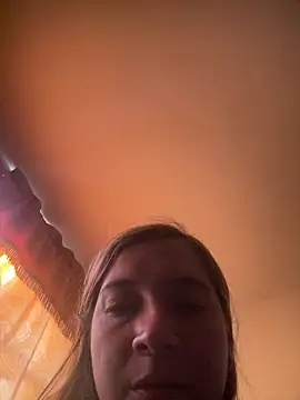 Agatha bellucci  online show from 12-14-25, 10:04