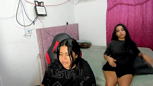 Snapshot of Tatihot69 chatting on 02-24-26, 02:12 Tatihot69 online show from 02-24-26, 02:12