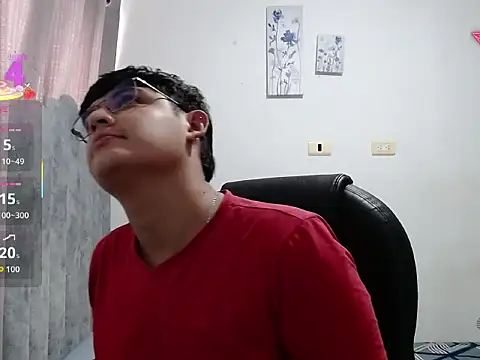 yesitwink  online show from 03-18-26, 05:58