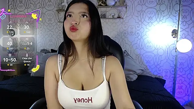 Helengolden  online show from 11-07-25, 11:48