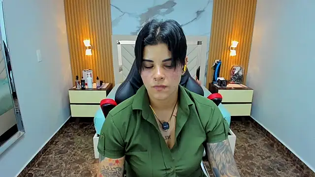 KAROLLJONES1 online show from 01-10-26, 07:20