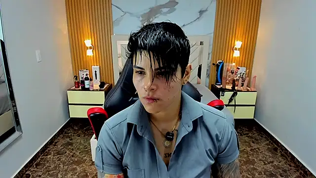 KAROLLJONES1 online show from 12-05-25, 07:23