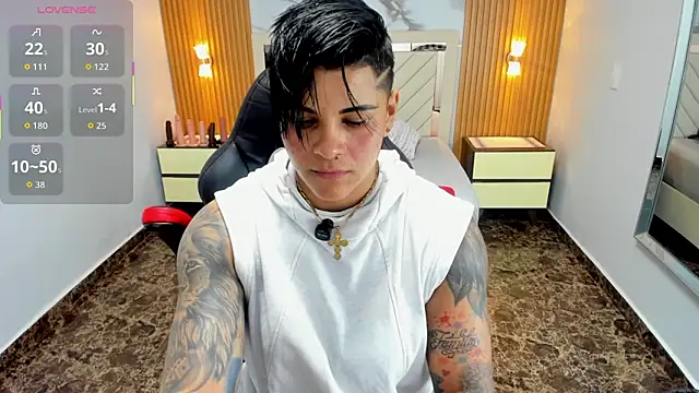 KAROLLJONES1 online show from 05-07-26, 07:17
