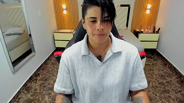 KAROLLJONES1 online show from 04-08-26, 07:26