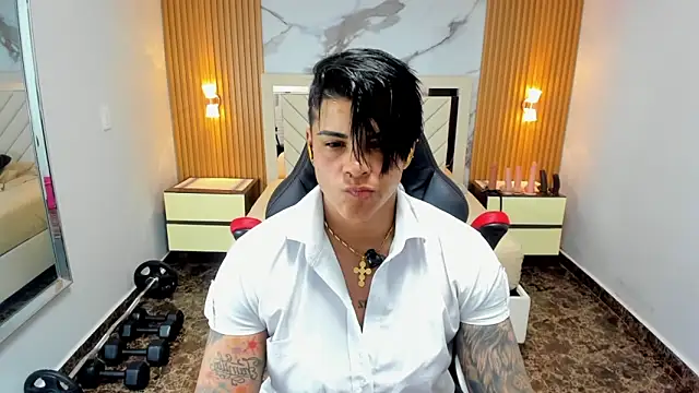 KAROLLJONES1 online show from 05-14-26, 07:33