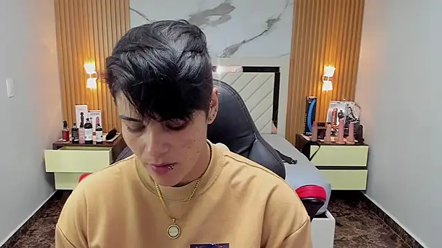 KAROLLJONES1 online show from 09-19-25, 02:48