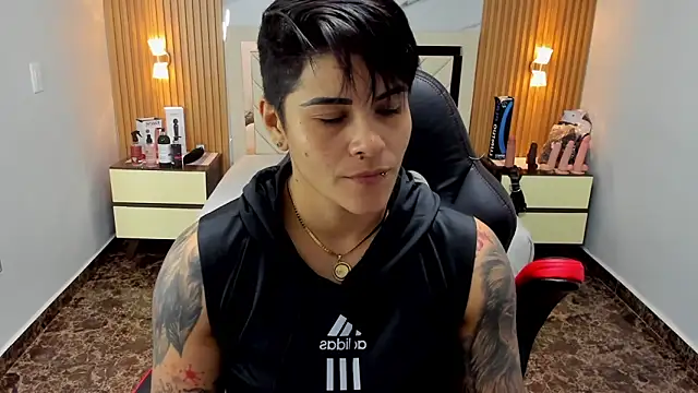 KAROLLJONES1 online show from 09-15-25, 07:14