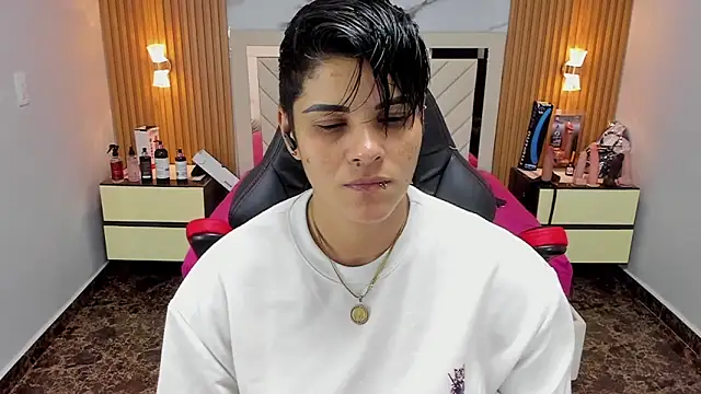 KAROLLJONES1 online show from 09-24-25, 02:29