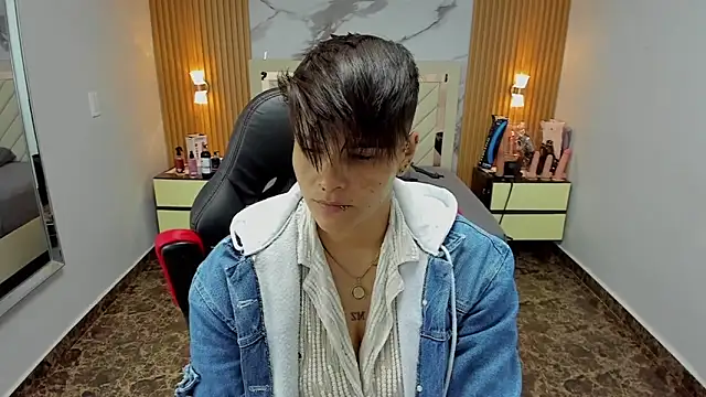 KAROLLJONES1 online show from 10-28-25, 08:08