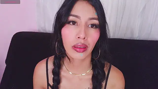 Miss Charlottet online show from 05-19-26, 10:11