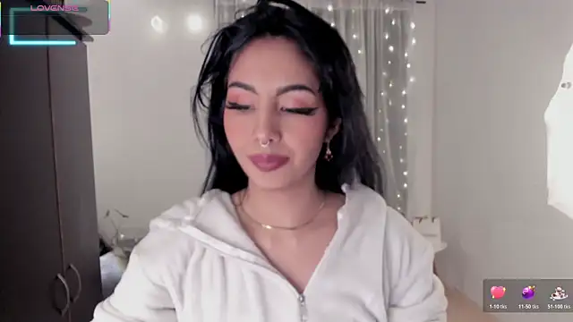 Miss Charlottet online show from 11-15-25, 10:25