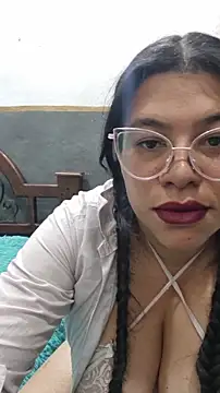 ALMAWHITE online show from 09-22-25, 01:28