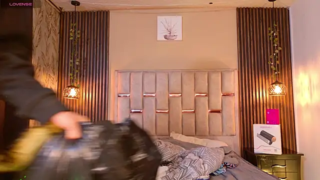 Room 69x online show from 05-09-26, 01:47