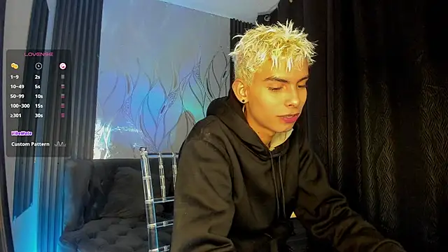 Room 69x online show from 01-09-26, 03:13