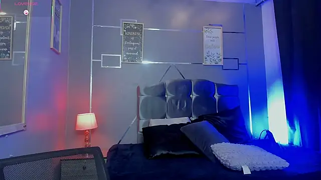 Snapshot of Room_69x chatting on 10-18-25, 03:19 Room 69x online show from 10-18-25, 03:19