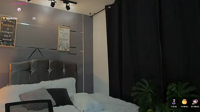 Room 69x online show from 10-31-25, 09:17