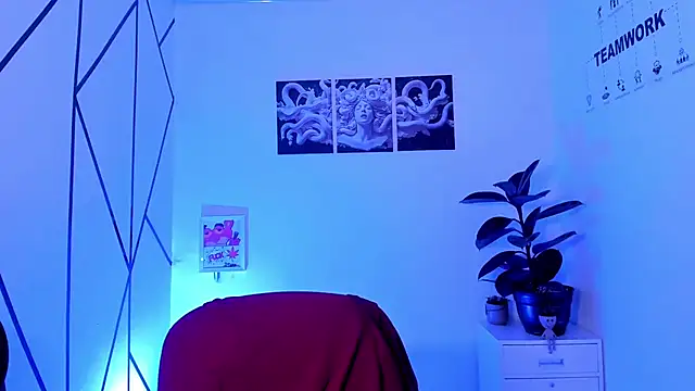 Snapshot of Room_69x chatting on 10-21-25, 03:17 Room 69x online show from 10-21-25, 03:17