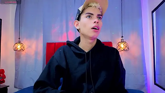 Room 69x online show from 03-04-26, 12:35