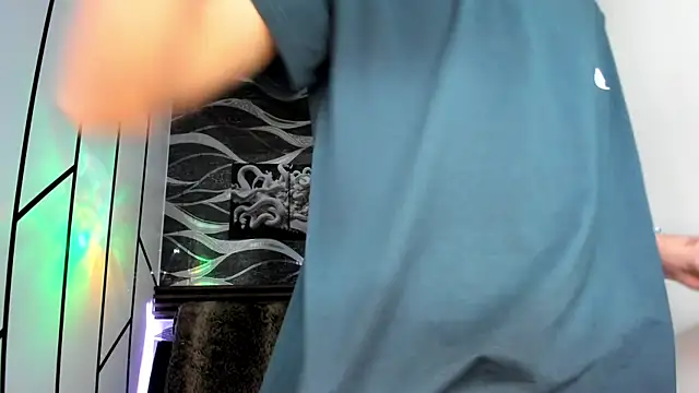 Room 69x online show from 01-13-26, 03:21